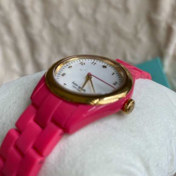 Kate Spade Seaport Watch - Picture 5 of 8